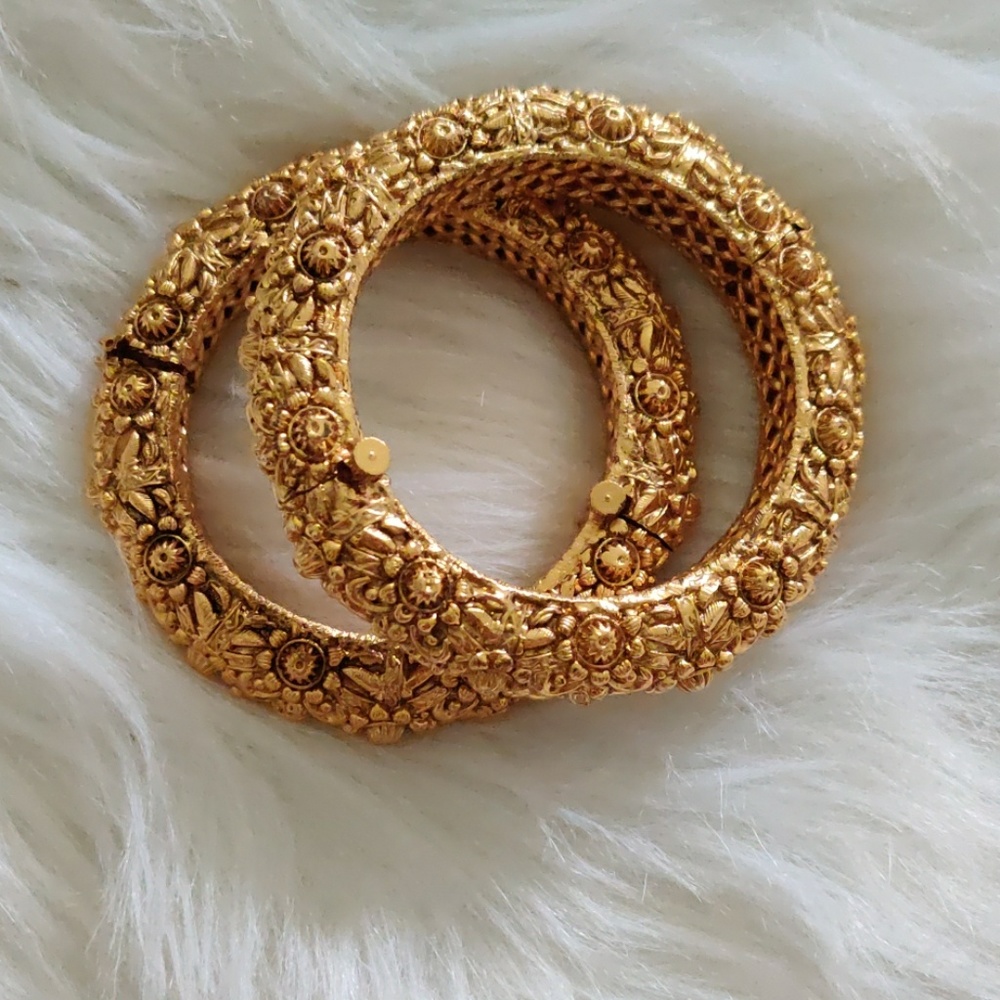 Bangles